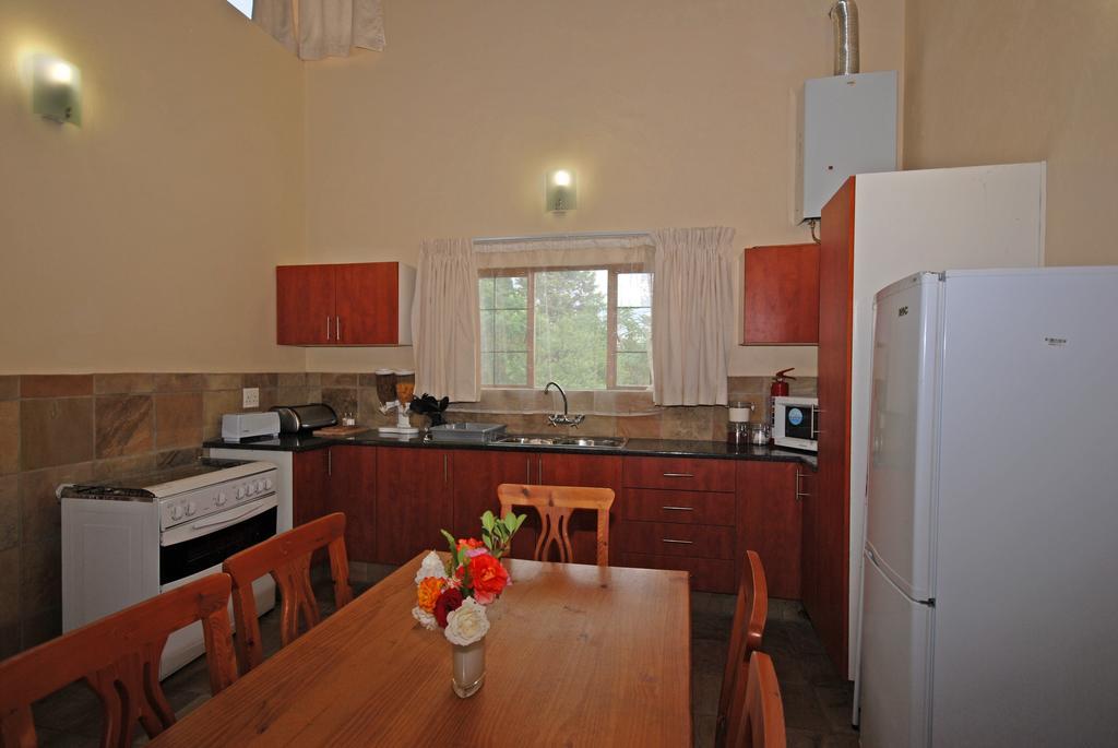 Hoopoe Haven Guest House Chartwell エクステリア 写真